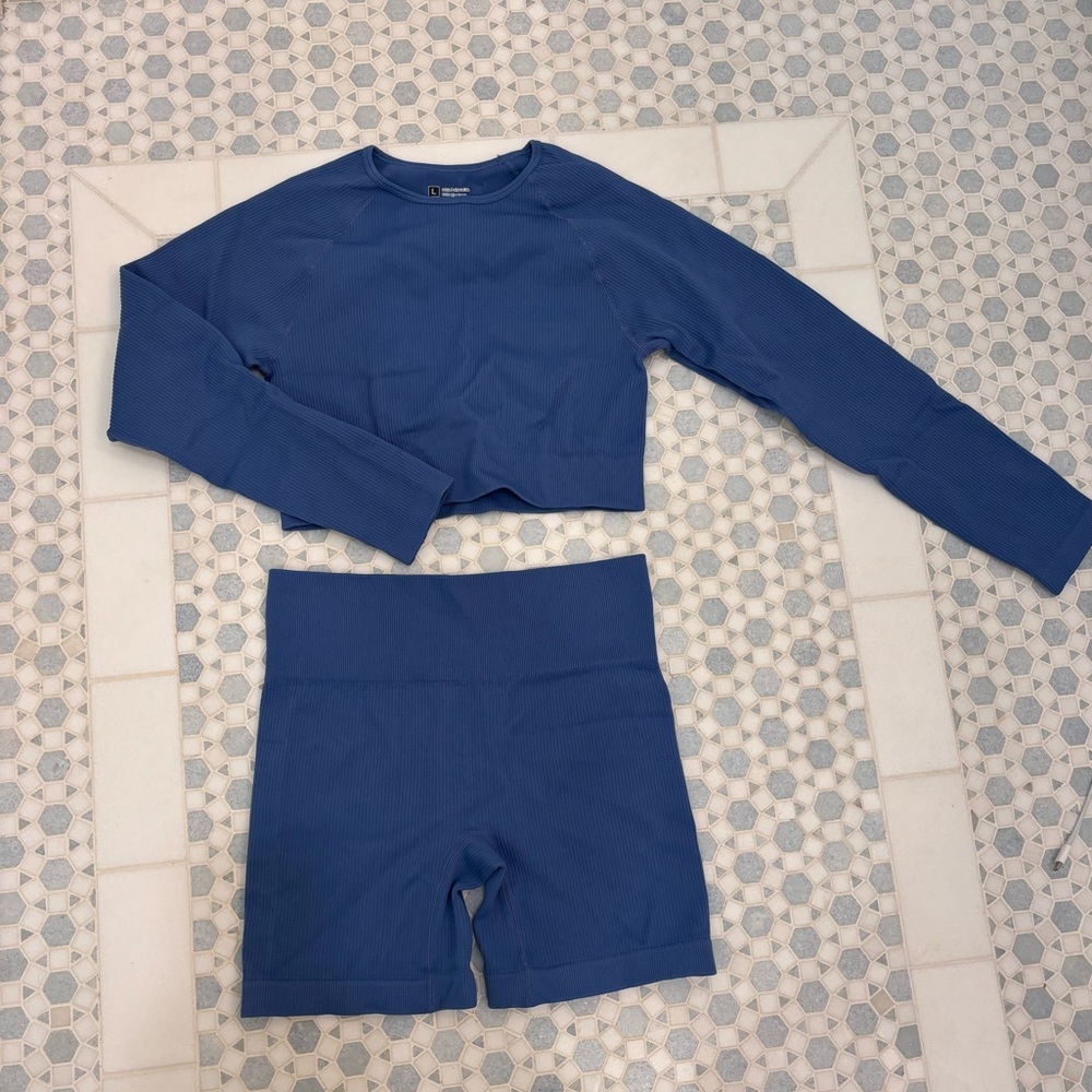 NWOT Blue Workout Set
